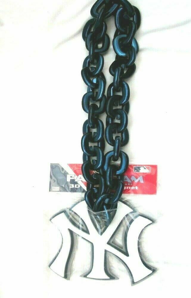 FanFav MLB New York Yankees 3D Fan Chain Magnet & Foam Logo