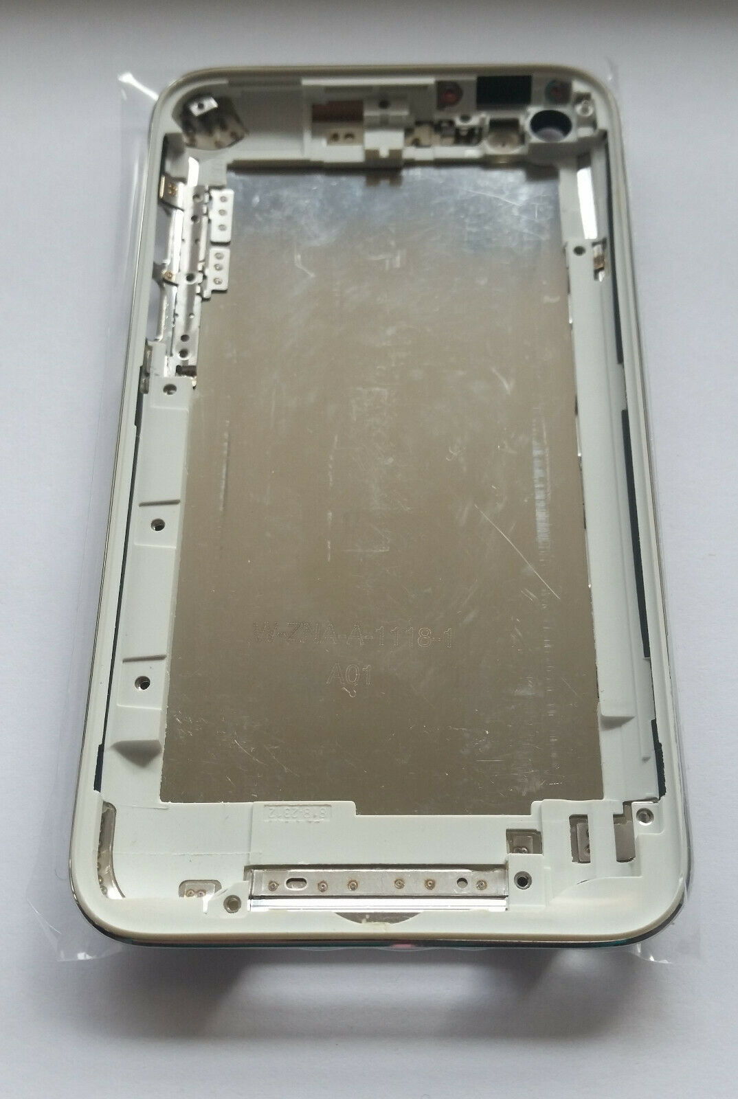 GSA Metal Backplate Cover Frame For iPod Touch 4th gen 32 GB Silver