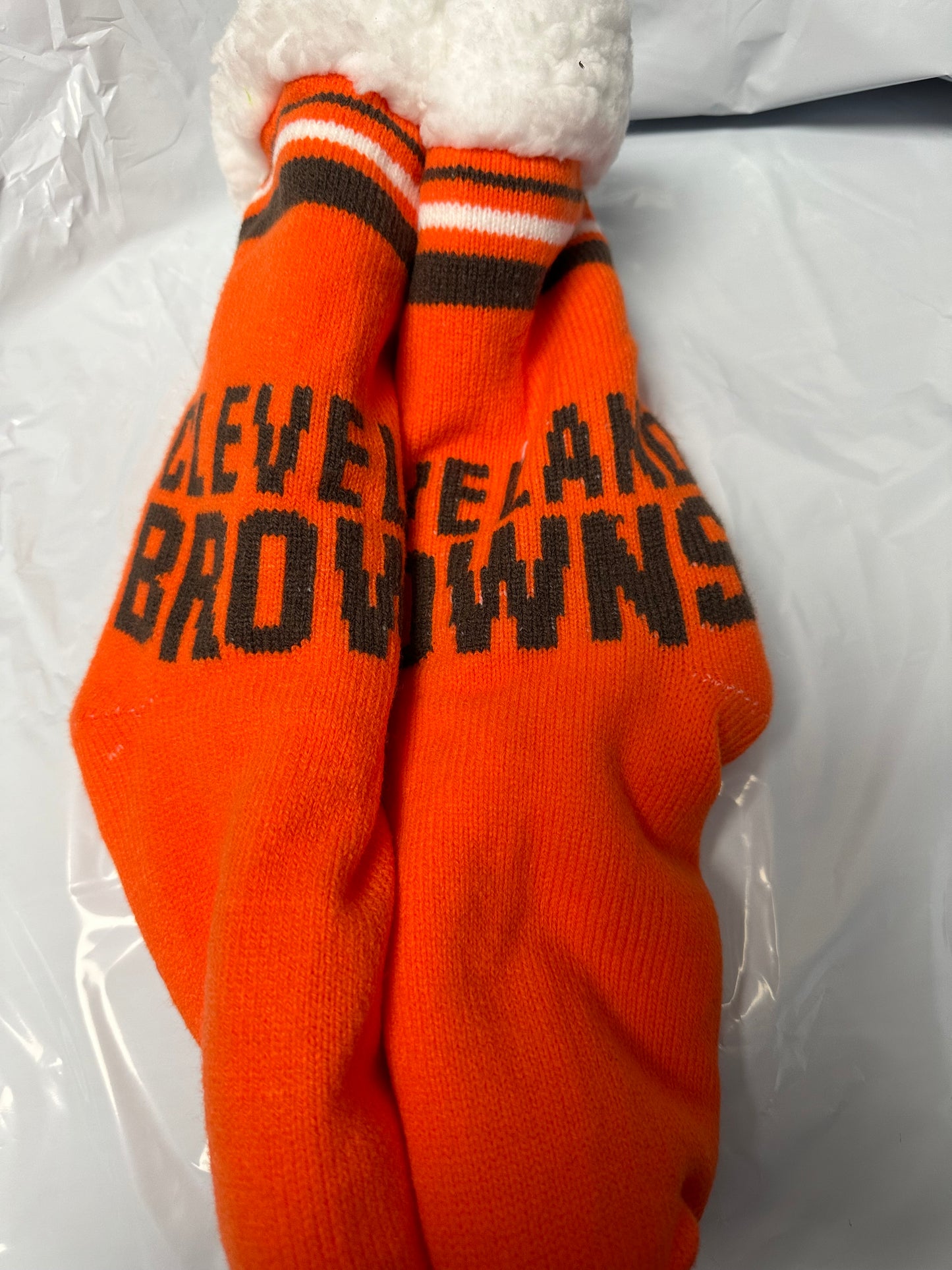 FOCO NFL Cleveland Browns Wordmark Logo Footy Slippers Non-Skid Bottom