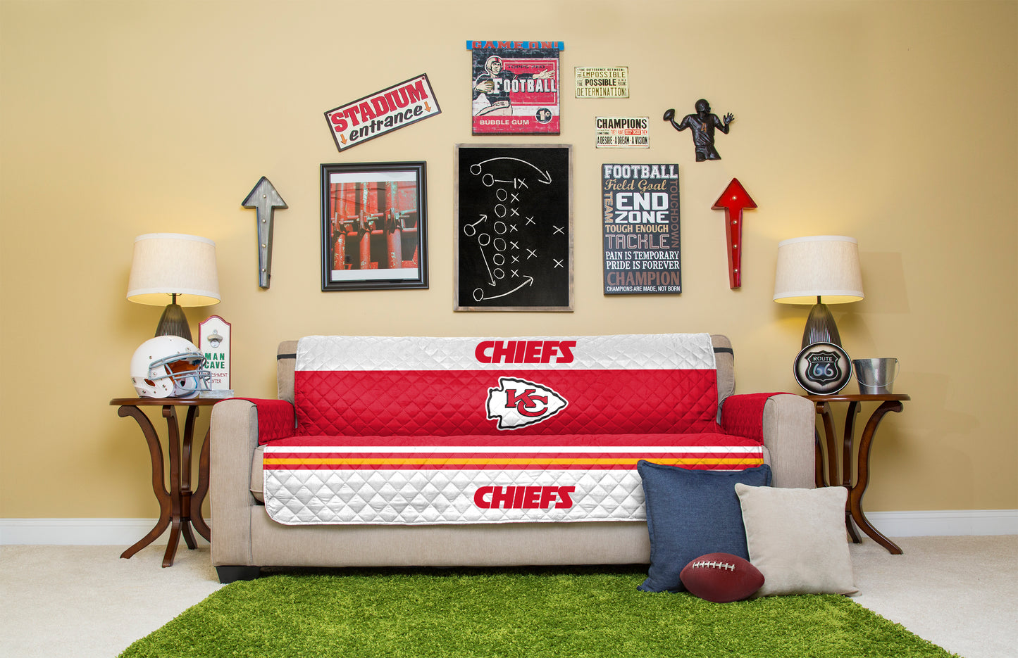 Pegasus NFL Kansas City Chiefs Sofa Protector Cover 75x100