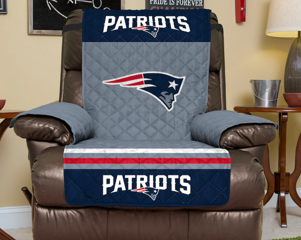PGS NFL New England Patriots Recliner Waterproof Furniture Protectors
